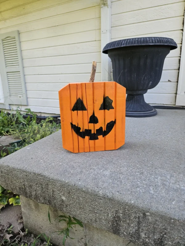 Large Jack-O-Lantern